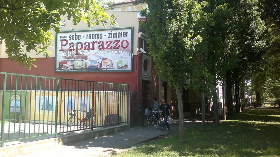 Hostel Paparazzo & Apartmens Kikinda Екстериор снимка