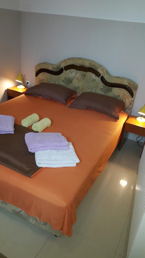 Hostel Paparazzo & Apartmens Kikinda Екстериор снимка