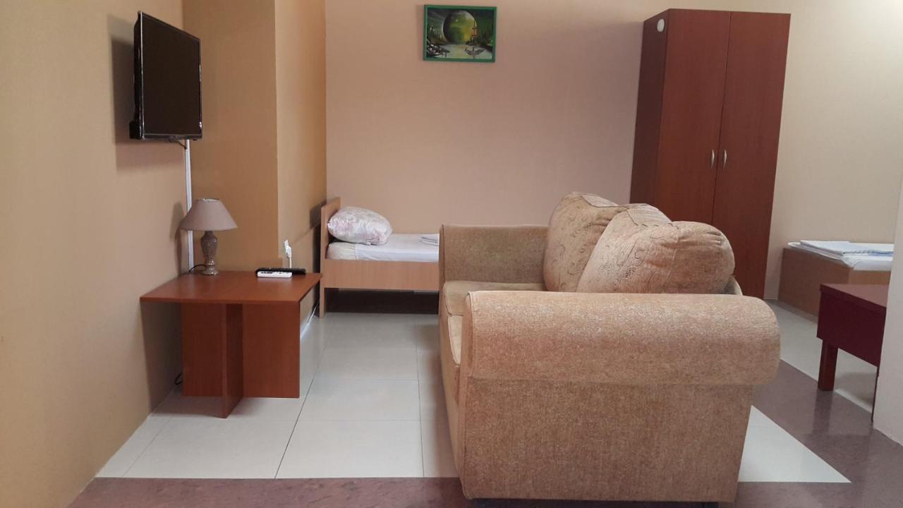Hostel Paparazzo & Apartmens Kikinda Екстериор снимка
